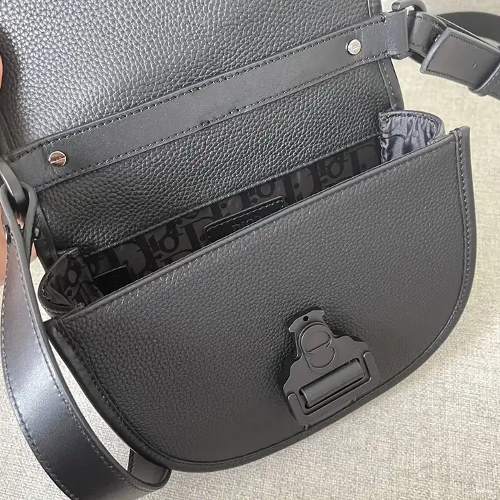 2303HT0017 Dio Bag 0618
